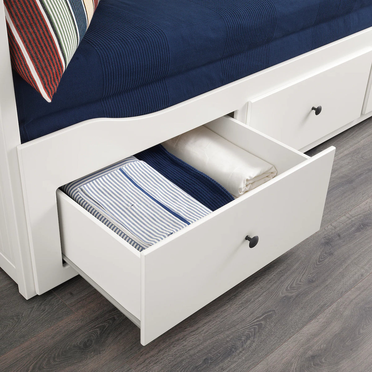 IKEA HEMNES day-bed frame w 3 drawers/2 mattresses, white, 80x200 cm